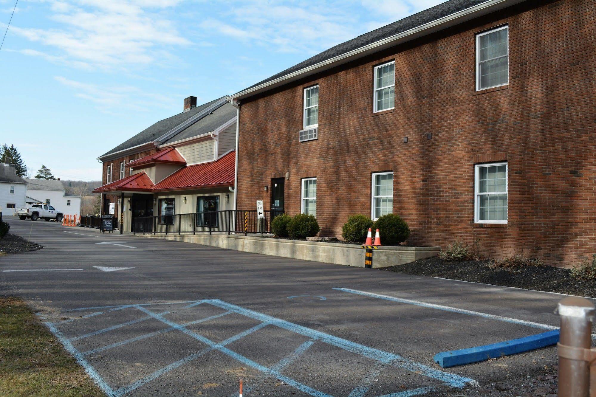Hotel Dushore Bagian luar foto